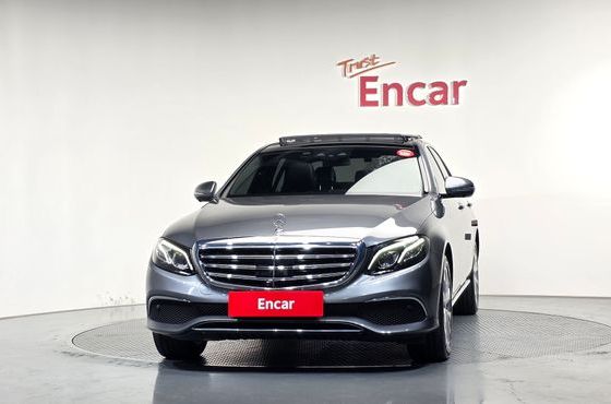 Mercedes-Benz E-Class E300 4MATIC Exclusive — пробег 89 629 км — фото 3 из 5
