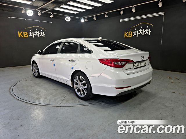 Hyundai Sonata 2.0 Smart — пробег 117 819 км — фото 2 из 5