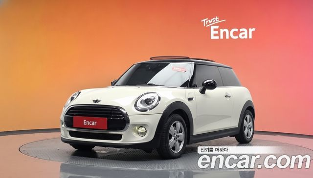 Mini Cooper Standard 3rd — пробег 156 393 км — фото 1 из 5