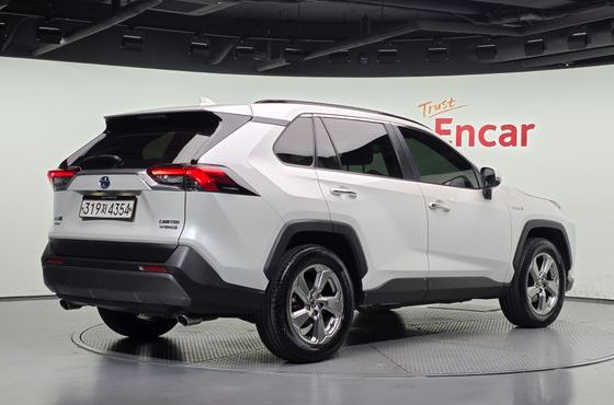 Toyota RAV4 2.5 4WD Hybrid — пробег 97 168 км — фото 2 из 5