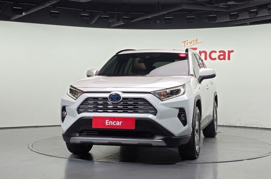Toyota RAV4 2.5 4WD Hybrid — пробег 97 168 км — фото 3 из 5
