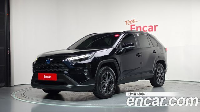 Toyota RAV4 2.5 2WD Hybrid XLE — пробег 73 479 км — фото 1 из 5