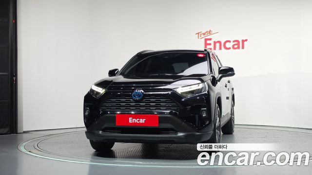Toyota RAV4 2.5 2WD Hybrid XLE — пробег 73 479 км — фото 3 из 5