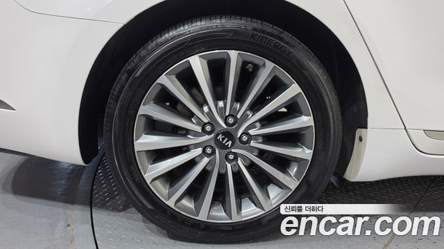 Kia K7 из Кореи Encar