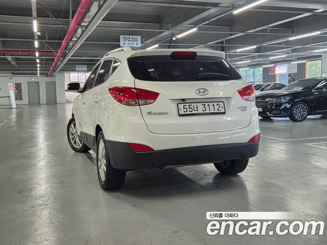 Hyundai Tucson Diesel 2WD LX20 Luxury — пробег 198 284 км — фото 3 из 5