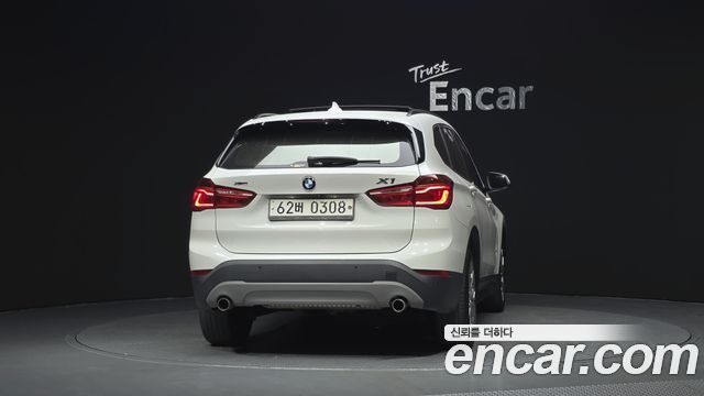 BMW X1 xDrive 20d — пробег 157 491 км — фото 4 из 5