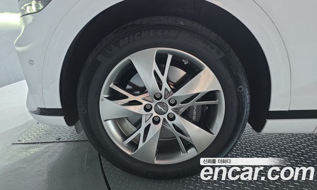 Genesis GV70 из Кореи Encar
