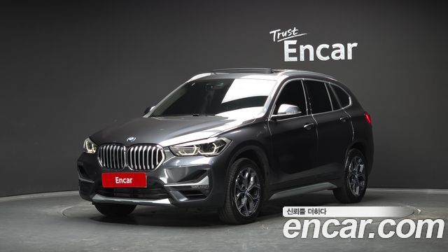 BMW X1 xDrive 20i xLine — пробег 28 060 км — фото 1 из 5