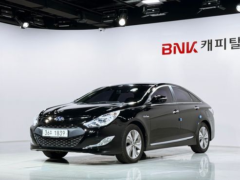 Hyundai Sonata 2.0 Premier — пробег 182 025 км — фото 1 из 5