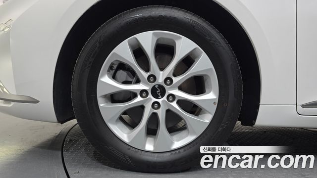 Kia K8 из Кореи Encar