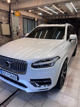 Volvo XC90 T8 Ultimate Bright Hybrid — пробег 165 000 км — фото 1 из 5