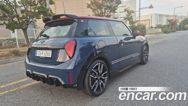 Mini Cooper JCW — пробег 2 702 км — фото 2 из 5
