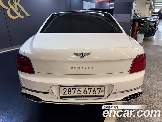 Bentley Flying Spur 4.0 — пробег 88 100 км — фото 4 из 5