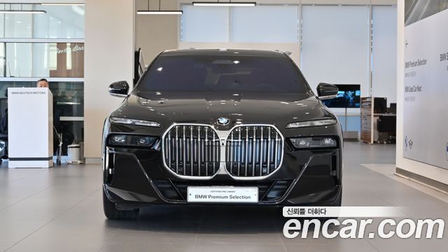 BMW 7-Series 740d xDrive M Sport — пробег 9 137 км — фото 3 из 5