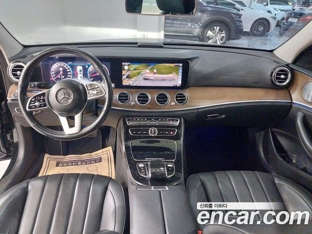 Mercedes-Benz E-Class E300 4MATIC Exclusive — пробег 146 000 км — фото 5 из 5
