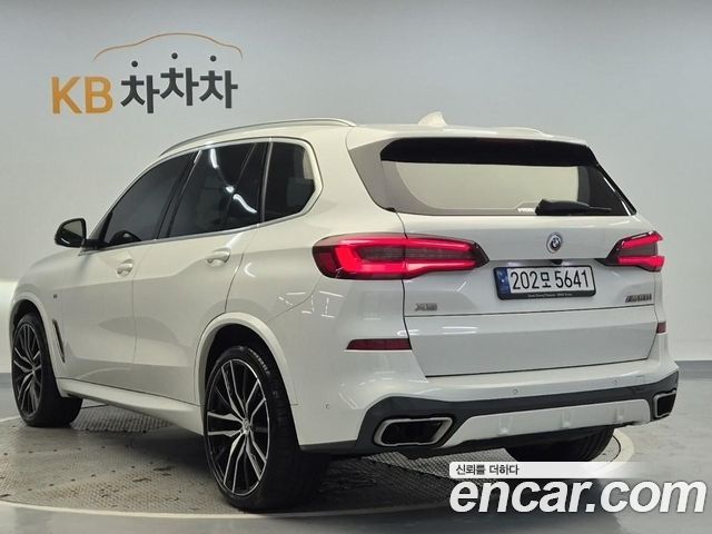 BMW X5 M50i — пробег 105 286 км — фото 2 из 5