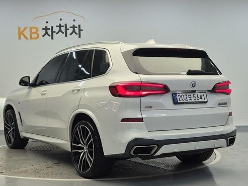 BMW X5 M50i — пробег 105 286 км — фото 2 из 5
