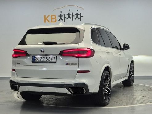 BMW X5 M50i — пробег 105 286 км — фото 3 из 5