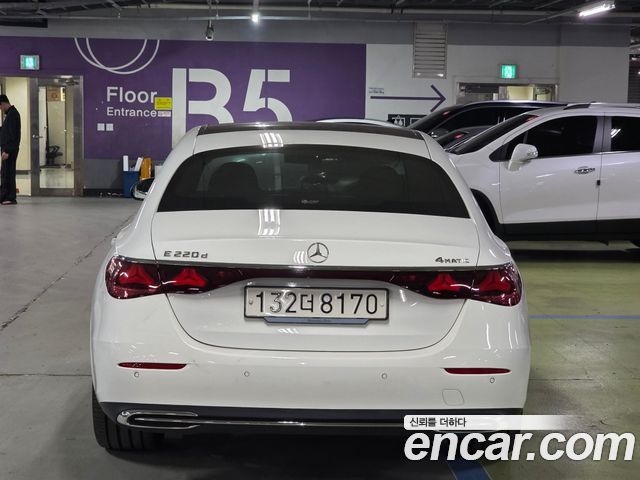 Mercedes-Benz E-Class из Кореи Encar