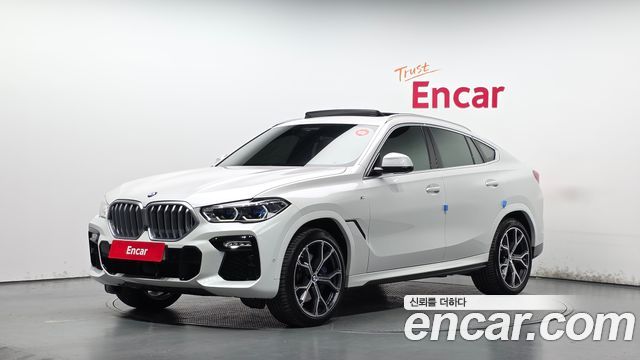 BMW X6 xDrive40i M Sport — пробег 73 043 км — фото 1 из 5
