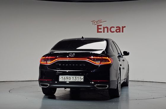 Hyundai Grandeur 3.3 Celebrity — пробег 92 906 км — фото 4 из 5