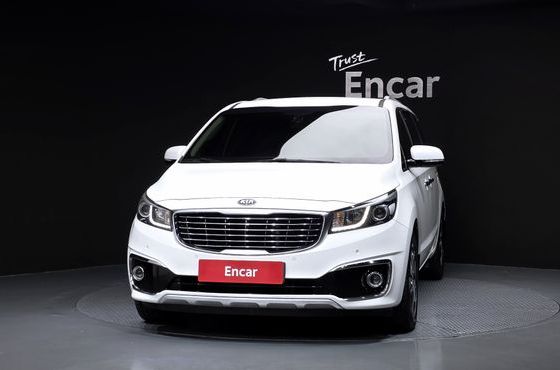 Kia Carnival 7-seater Limousine VIP — пробег 145 179 км — фото 3 из 5