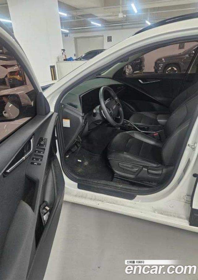 Kia Niro Trendy — пробег 230 587 км — фото 4 из 5