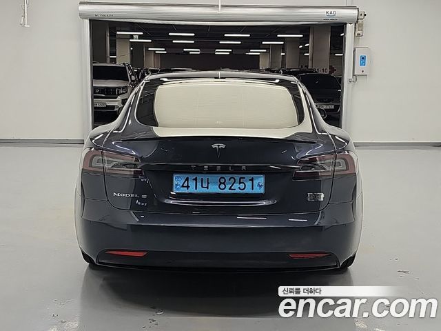Tesla Model S 90D — пробег 176 916 км — фото 3 из 5