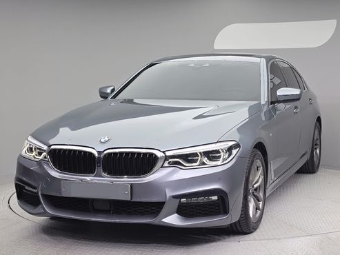 BMW 5-Series 520d xDrive M Sport Package Plus — пробег 105 837 км — фото 1 из 5
