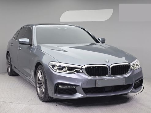 BMW 5-Series 520d xDrive M Sport Package Plus — пробег 105 837 км — фото 3 из 5