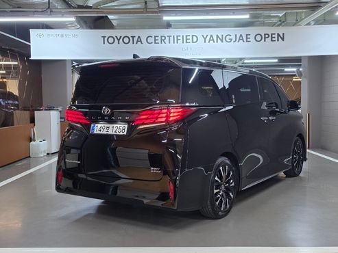 Toyota Alphard 2.5 HEV Executive AWD — пробег 4 769 км — фото 2 из 5