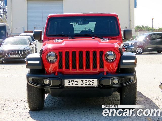 Jeep Wrangler 2.0 Sport 4Door — пробег 67 242 км — фото 1 из 5