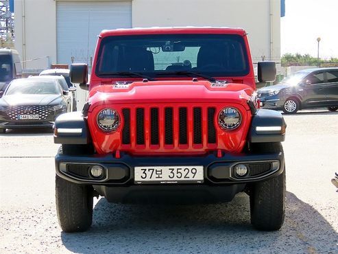 Jeep Wrangler 2.0 Sport 4Door — пробег 67 242 км — фото 1 из 5