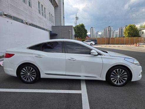 Hyundai Grandeur LPG HG300 Premium — пробег 371 000 км — фото 3 из 5