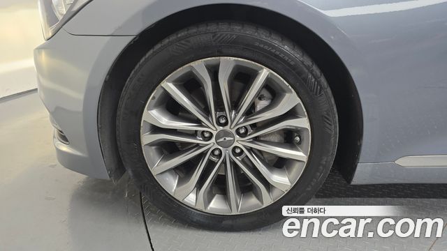 Hyundai Genesis из Кореи Encar