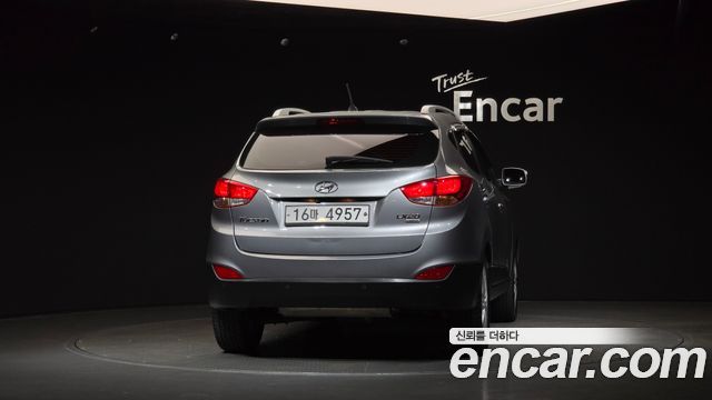 Hyundai Tucson Diesel 2WD LX20 Luxury — пробег 130 003 км — фото 4 из 5