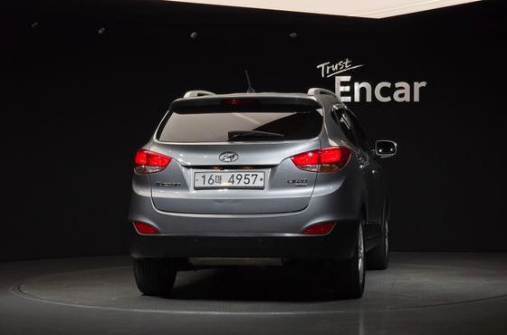 Hyundai Tucson Diesel 2WD LX20 Luxury — пробег 130 003 км — фото 4 из 5