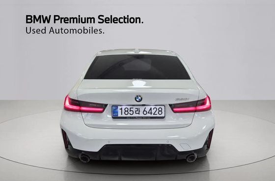 BMW 3-Series 320i M Sport — пробег 2 439 км — фото 4 из 5