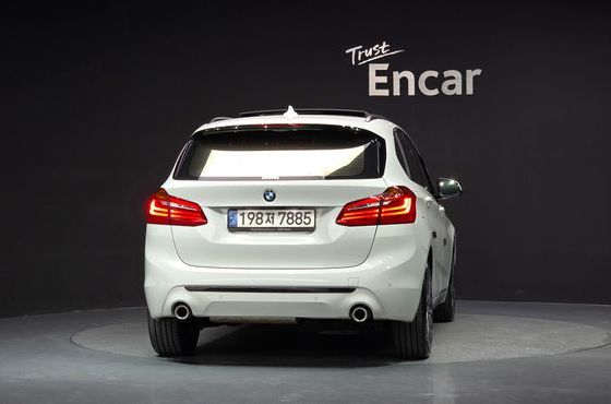 BMW 2-Series Sports Final Edition — пробег 53 352 км — фото 4 из 5