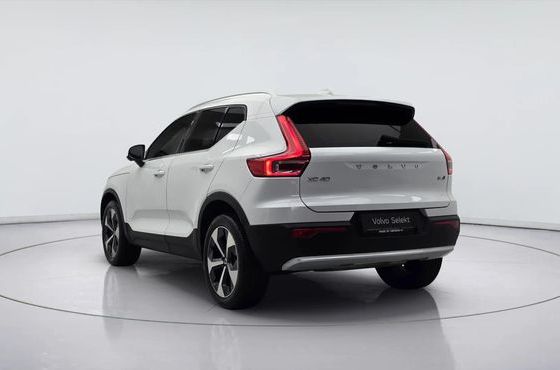 Volvo XC40 B4 Ultra Bright — пробег 8 163 км — фото 4 из 5