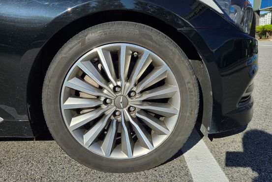 Hyundai Genesis 3.3 AWD Structure Change (Bi-Fuel) — пробег 294 700 км — фото 5 из 5