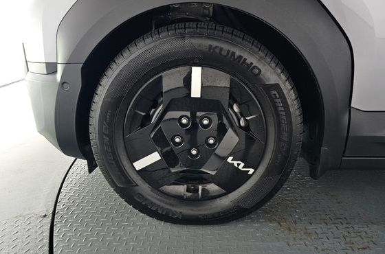 Kia PV5 Cargo Long Long Range Basic — пробег 22 632 км — фото 5 из 5