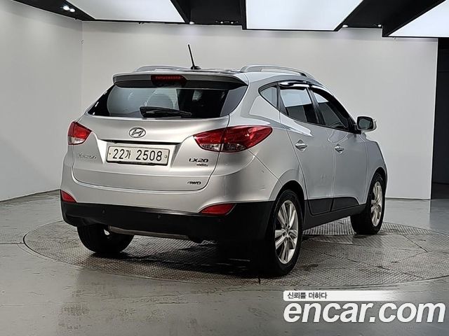Hyundai Tucson Diesel 4WD LX20 Premier — пробег 186 374 км — фото 4 из 5