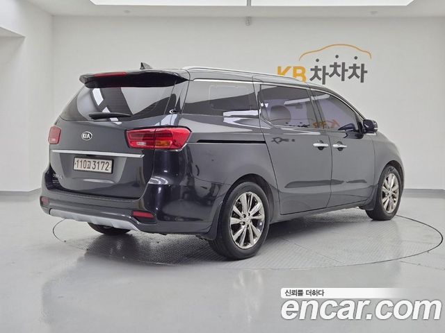 Kia Carnival 9-Seater Prstige — пробег 173 855 км — фото 4 из 5