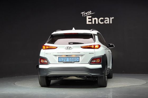 Hyundai Kona Premium — пробег 166 988 км — фото 4 из 5