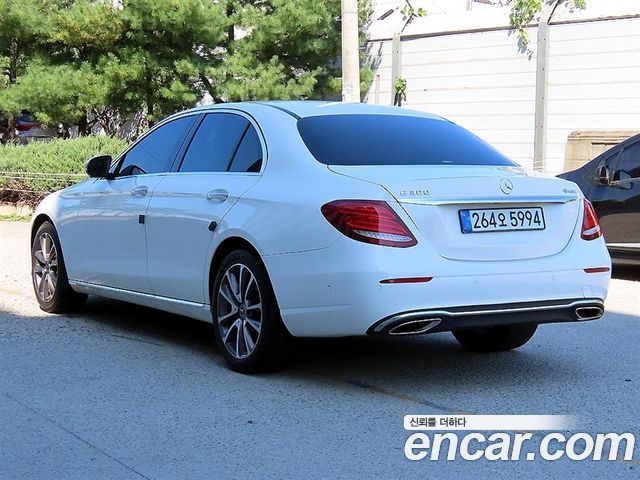 Mercedes-Benz E-Class из Кореи Encar