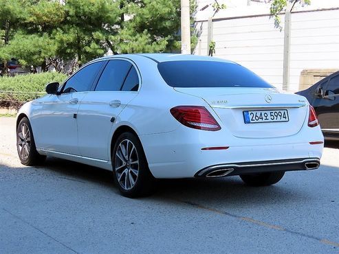 Mercedes-Benz E-Class E300 4MATIC Avnatgarde — пробег 162 293 км — фото 3 из 5