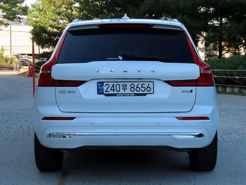 Volvo XC60 B6 Ultimate Bright — пробег 55 381 км — фото 4 из 5