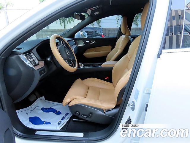 Volvo XC60 B6 Ultimate Bright — пробег 55 381 км — фото 5 из 5