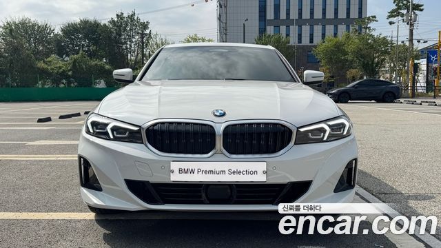 BMW 3-Series 320i — пробег 7 130 км — фото 3 из 5